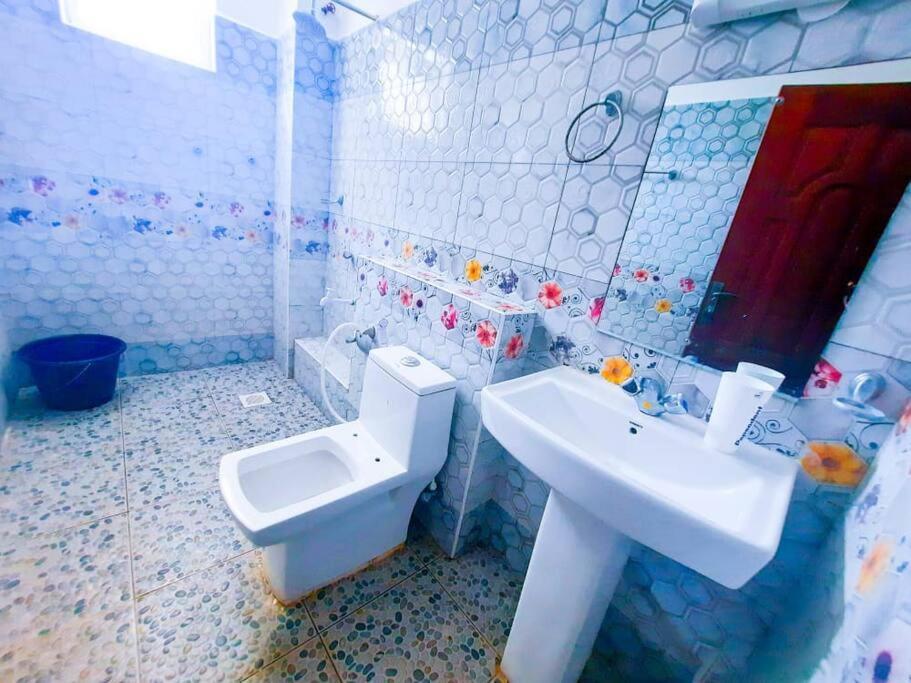1 Bedroom With 2 Beds, Mombasa Kisimani, Nyali Exterior foto